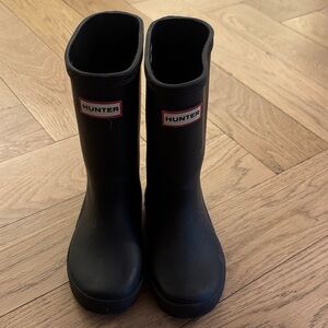 Hunter Kids Classic Black Rain Boots Size 11 (UK 10)